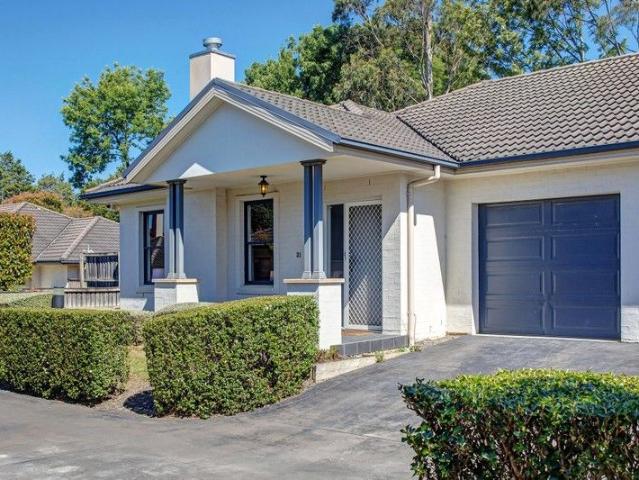 Villa for sale in Manchester Square, New South Wales