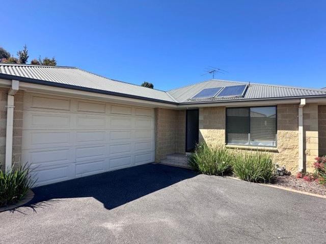 Apartment for rent in Heidelberg West, Melbourne