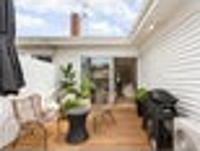 Apartment for sale in Mission Bay, Auckland