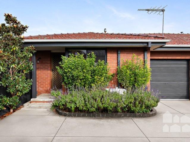 Villa for sale in Camerons Creek, Victoria