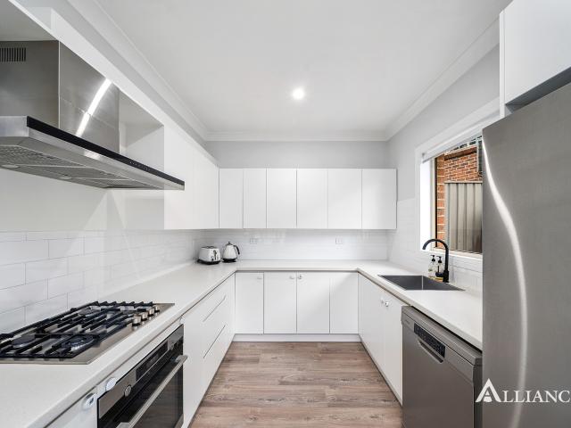 Villa for sale in Sydney, New South Wales