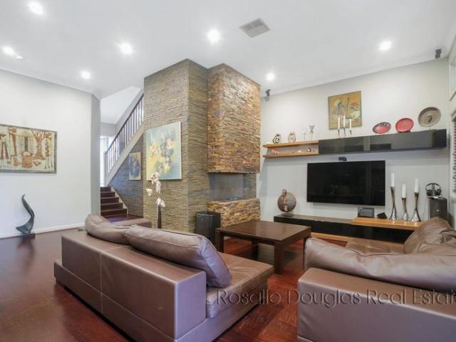 Townhouse for rent in Sutherland, New South Wales