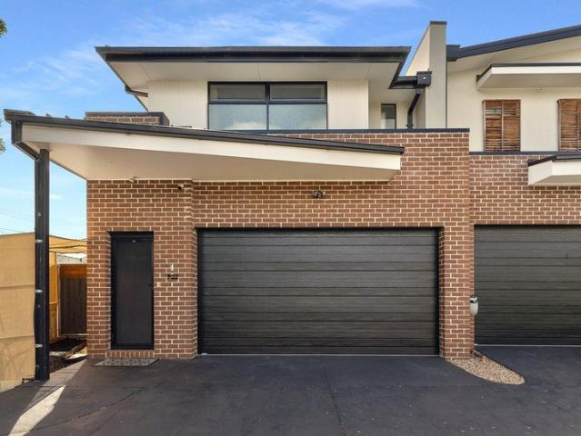 Townhouse for sale in Camerons Creek, Victoria