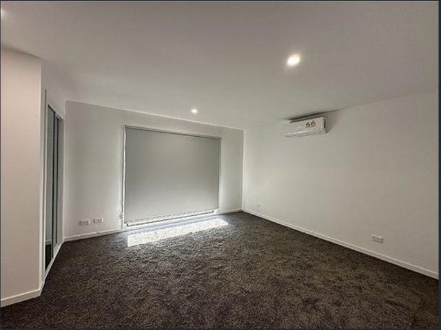 Townhouse for rent in Camerons Creek, Victoria