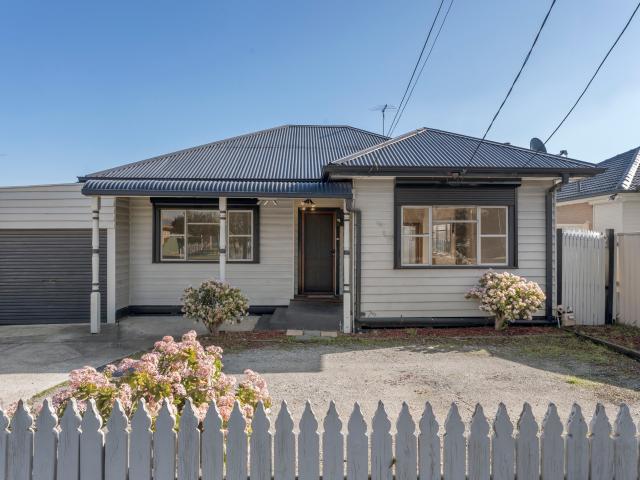 Apartment for rent in Sunshine North
