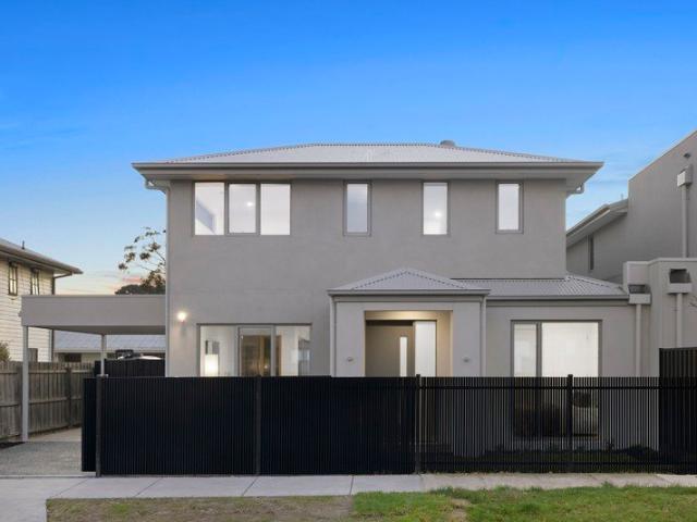 Townhouse for sale in Camerons Creek, Victoria