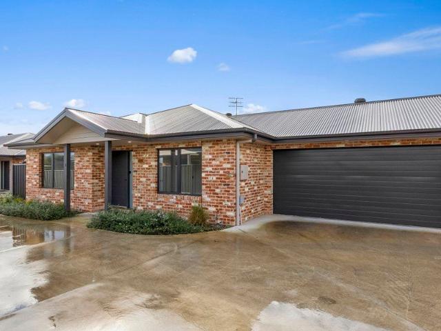 Townhouse for rent in Colac, Victoria