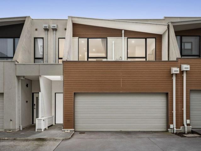 Townhouse for sale in Clayton, Melbourne