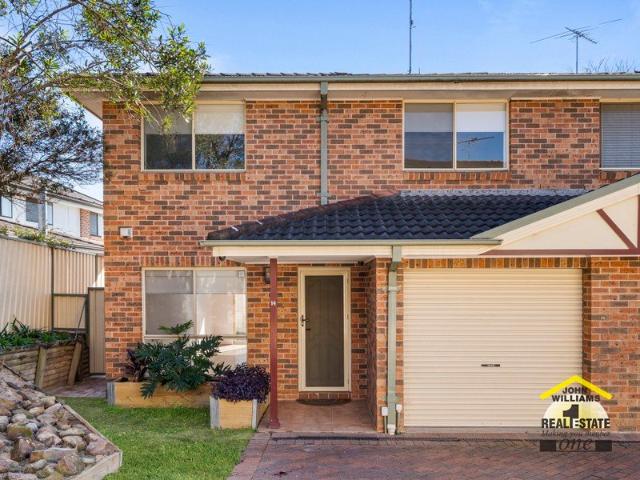 Townhouse for rent in Sydney, New South Wales