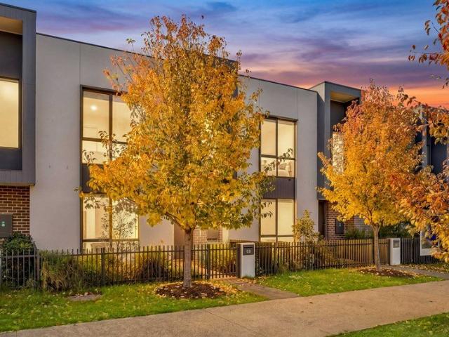 Townhouse for sale in Camerons Creek, Victoria