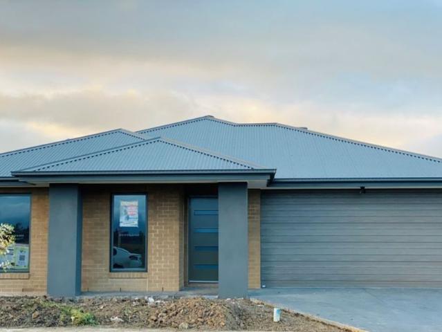 House for rent in Mickleham, Victoria