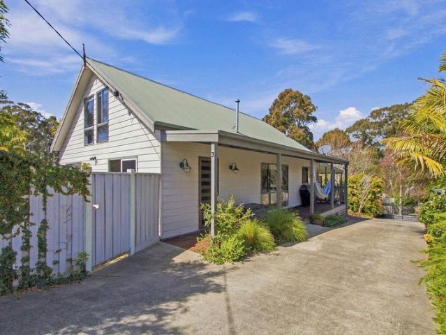 House for sale in Cunninghame, Lakes Entrance