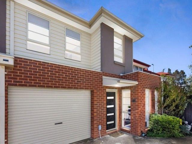 Townhouse for rent in Camerons Creek, Victoria