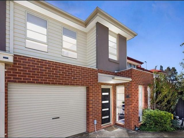 Townhouse for rent in Camerons Creek, Victoria