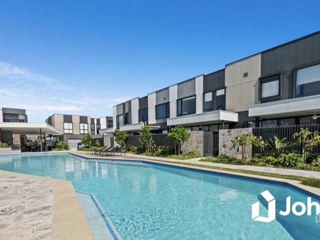 Townhouse for rent in Fernbrook, Queensland