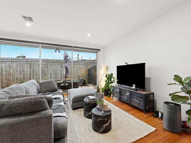 Townhouse for rent in Camerons Creek, Victoria
