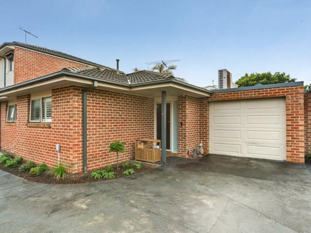 Townhouse for rent in Camerons Creek, Victoria