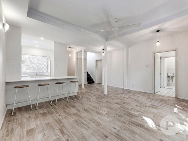 Townhouse for rent in Toombul, Queensland
