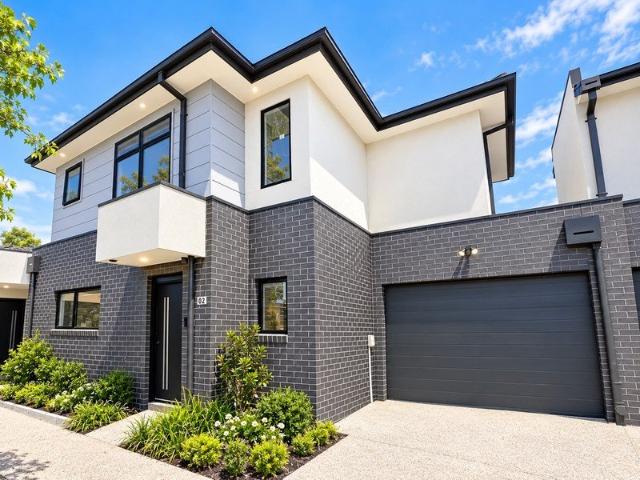 Townhouse for sale in Glenroy, Melbourne