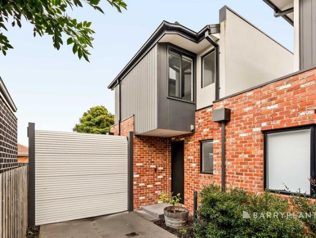 Townhouse for sale in Camerons Creek, Victoria