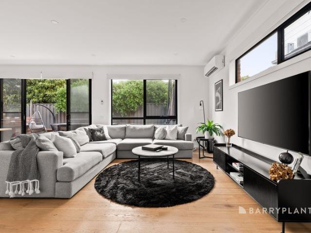 Townhouse for sale in Reservoir, Melbourne