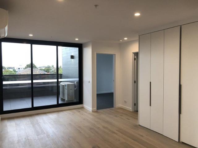 Apartment for rent in Carnegie, Melbourne