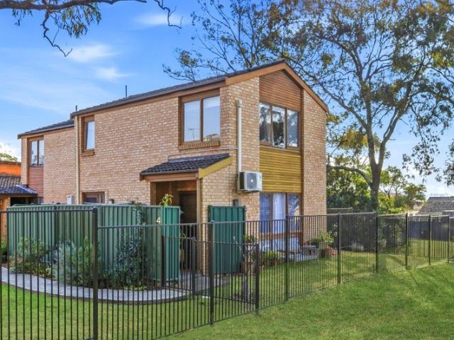 Townhouse for sale in Ingleburn, Sydney
