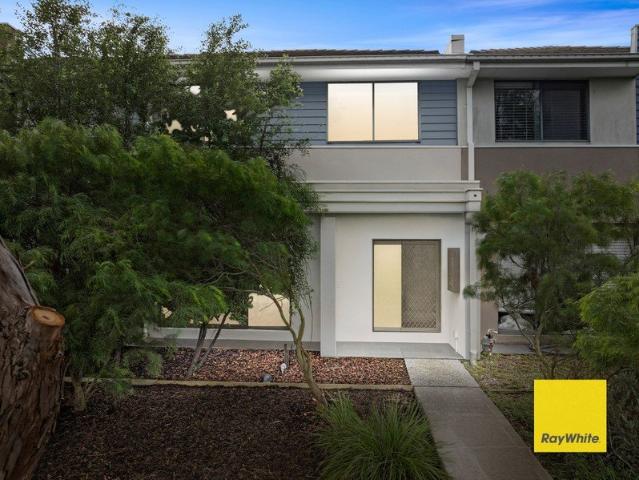 Townhouse for sale in Camerons Creek, Victoria