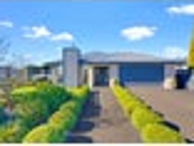 House for sale in Chaslands, Canterbury