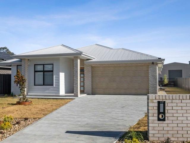 House for sale in Goulburn House for sale in Goulburn