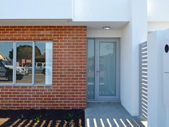 Townhouse for rent in Rivervale, Western Australia