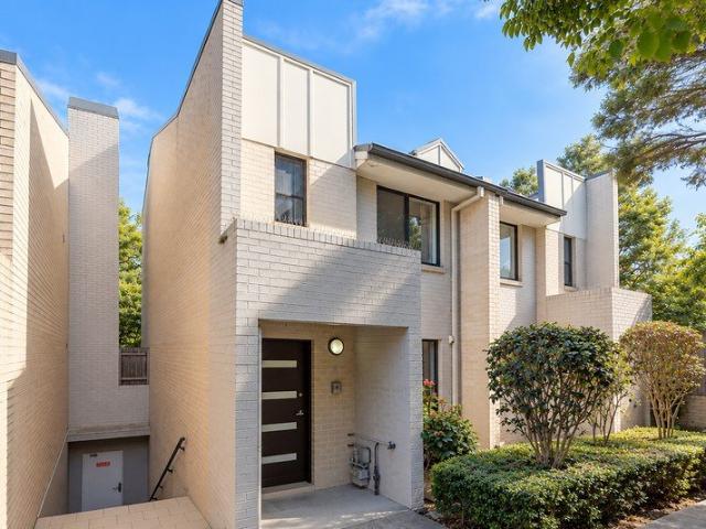 Townhouse for sale in Rosehill, Sydney