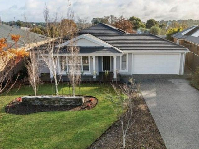 House for sale in Gisborne, Victoria