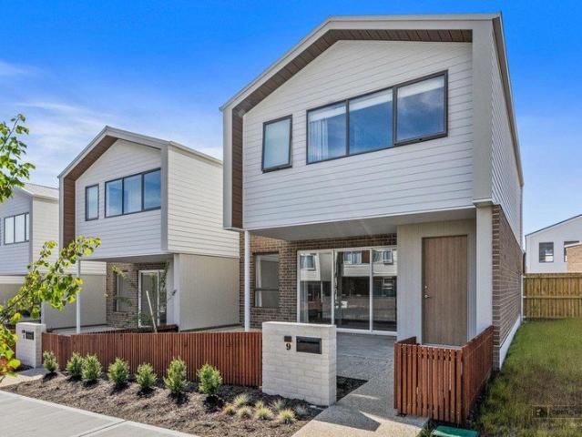 Townhouse for rent in Hobart, Tasmania