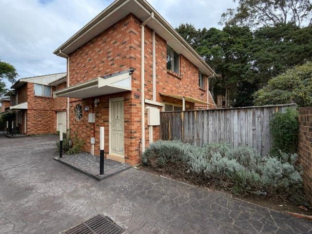 Townhouse for rent in Sydney, New South Wales