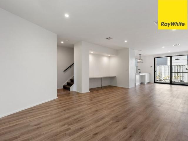 Townhouse for rent in Turner, North Canberra
