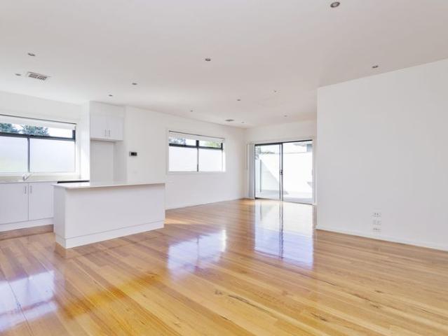 Townhouse for rent in Camerons Creek, Victoria