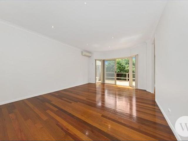 Townhouse for rent in Toombul, Queensland