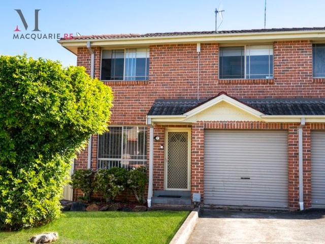 Townhouse for sale in Casula