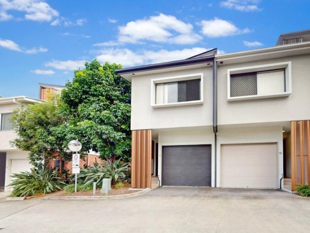 Townhouse for rent in Manly West, Greater Brisbane