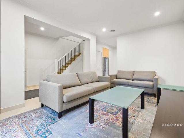 Townhouse for rent in Camerons Creek, Victoria