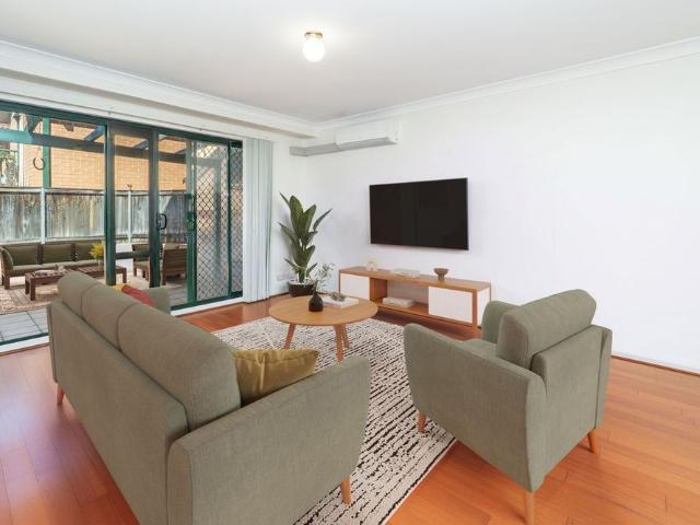 Townhouse for rent in Sydney, New South Wales