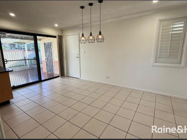 Townhouse for rent in Sydney, New South Wales