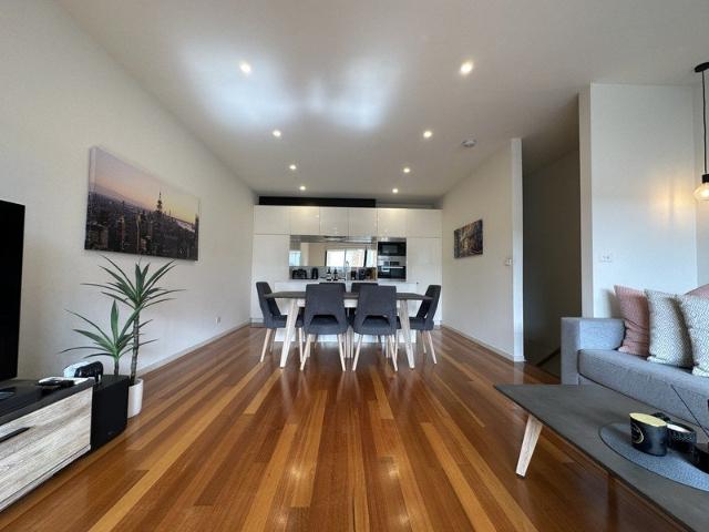 Apartment for rent in Armadale, Melbourne