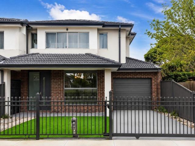 Townhouse for rent in Camerons Creek, Victoria