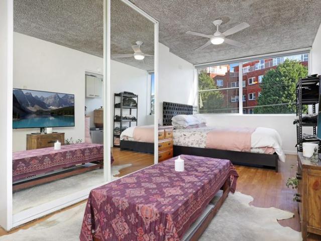 Granny Flat for rent in Wollongong West, New South Wales