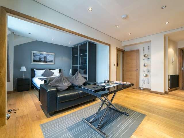 Studio for rent in Blackfriars, Lyons
