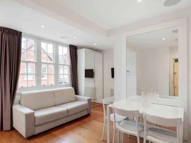 Studio for rent in Chelsea, Greater London