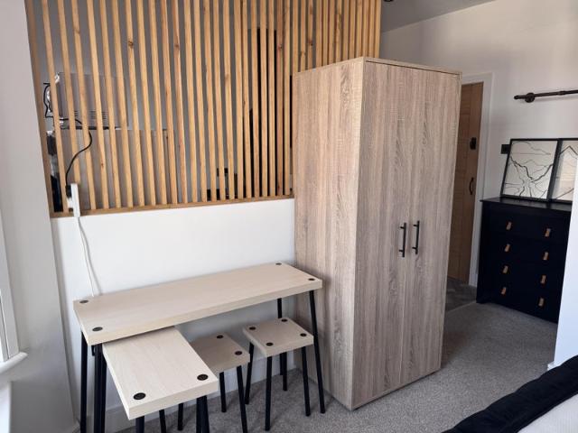 Studio for rent in Roselands, Eastbourne