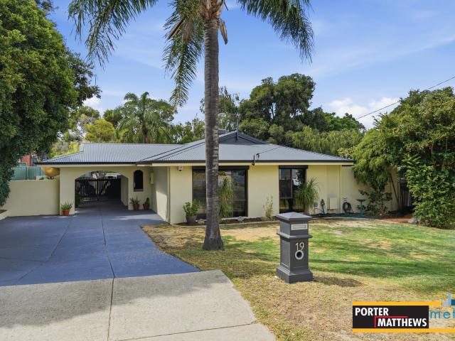 House for rent in Forrestfield, Western Australia